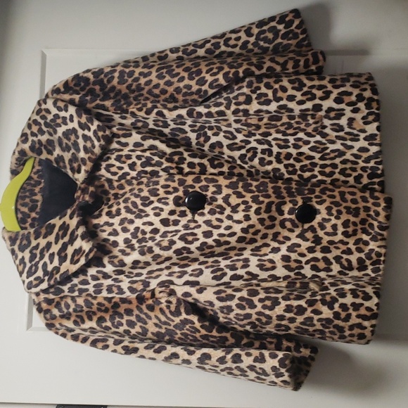 Adorable Vintage faux fur leopard ๐ Jacket size large - Picture 1 of 4
